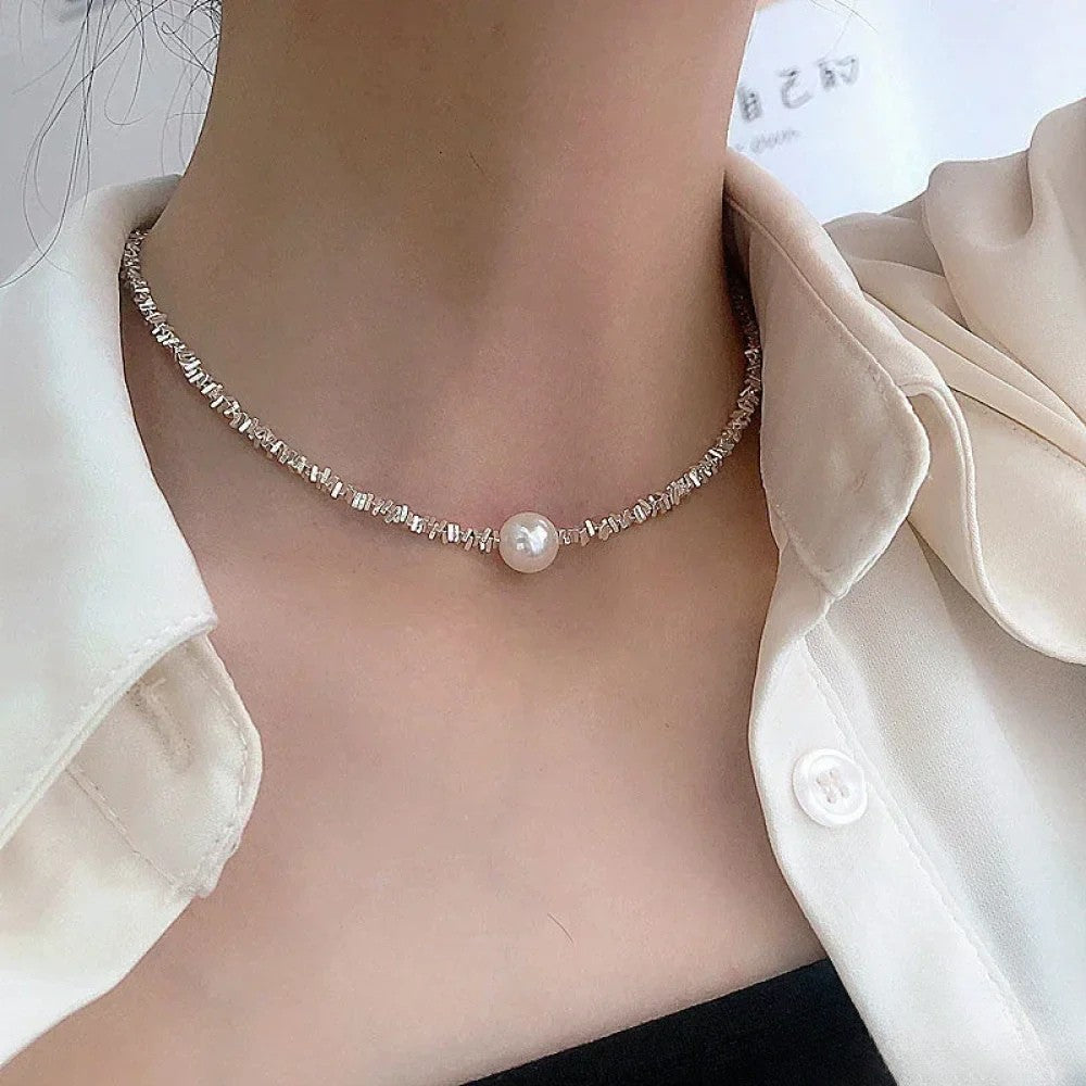 Elegante collar de perlas