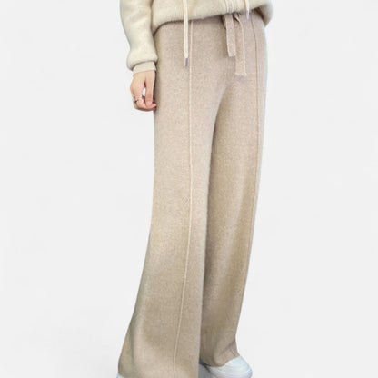 Pantalones con corte relajado