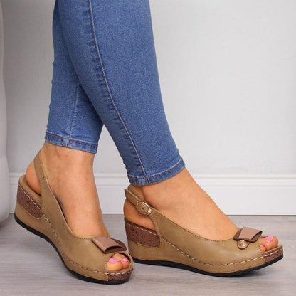 Sandalias de tacón alto con hebilla