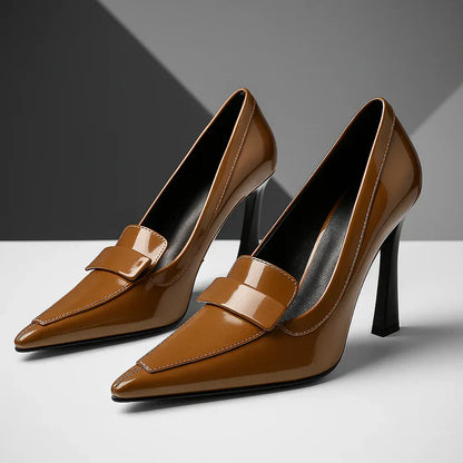 Tacones de aguja con acabado brillante