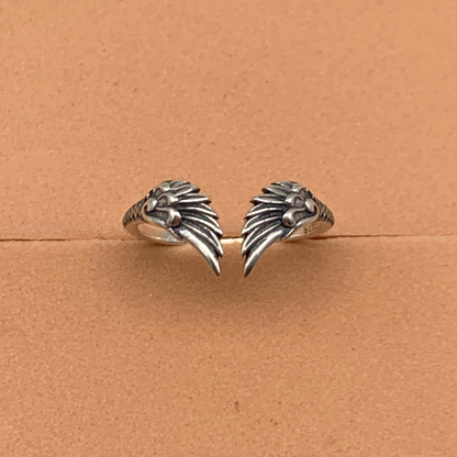 Anillo alado de lujo (ajustable)