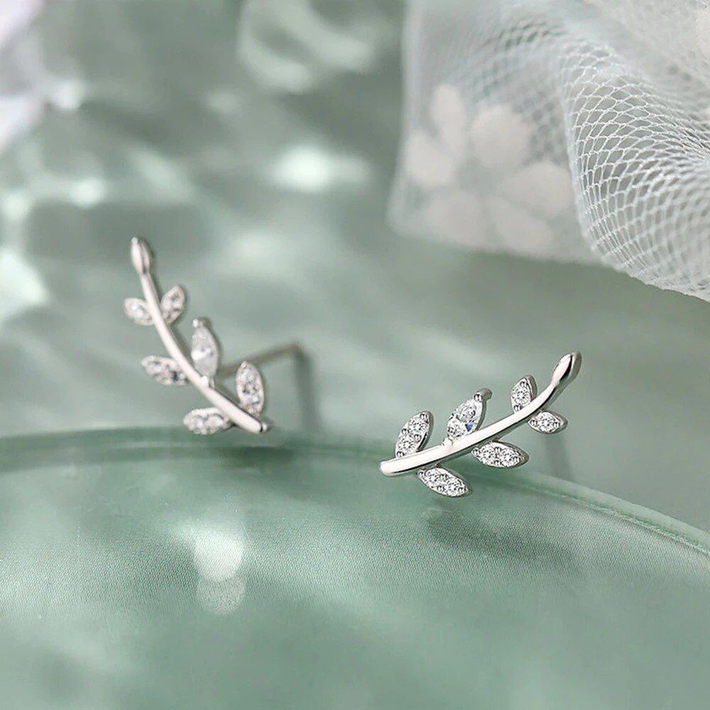 Pendientes de hojas brillantes