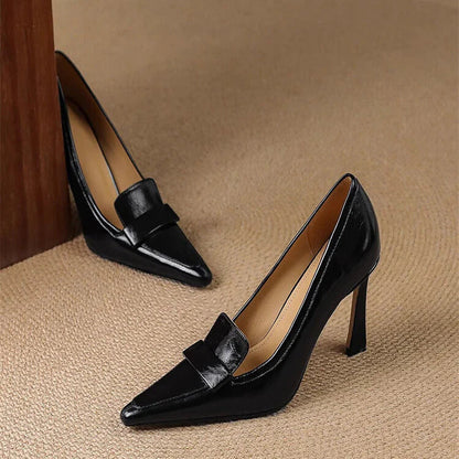 Tacones de aguja con acabado brillante