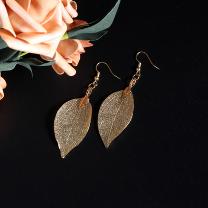 Pendientes de hoja dorada