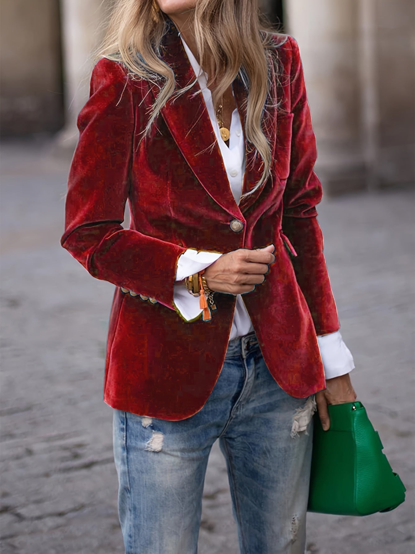 Chaqueta clásica entallada para mujer con botones