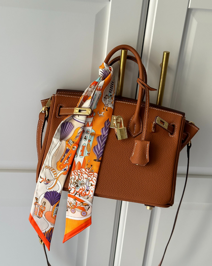 Bolso de mano elegante y atemporal