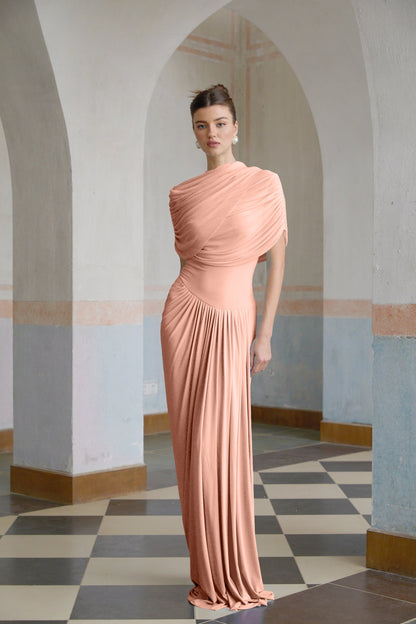 Vestido maxi plisado asimétrico