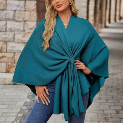 Blusa con capa con nudo frontal