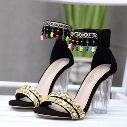 Sandalias de tacón alto de moda