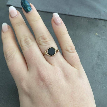 Anillo nudo de ónix negro