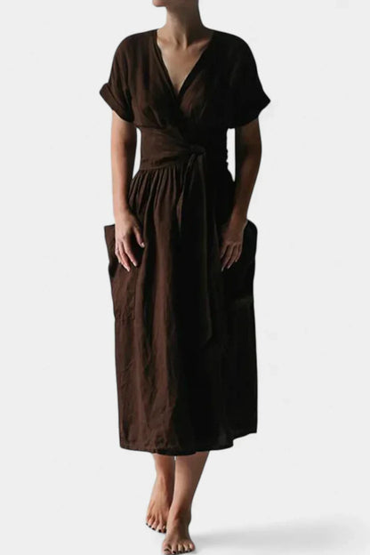 Elegante vestido con escote en V