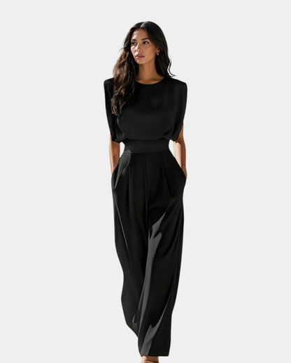 Aymeline | Mono elegante con cinturón