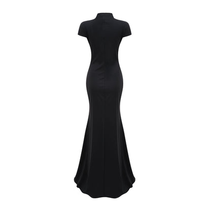 Vestido maxi negro con escote en ojo de cerradura