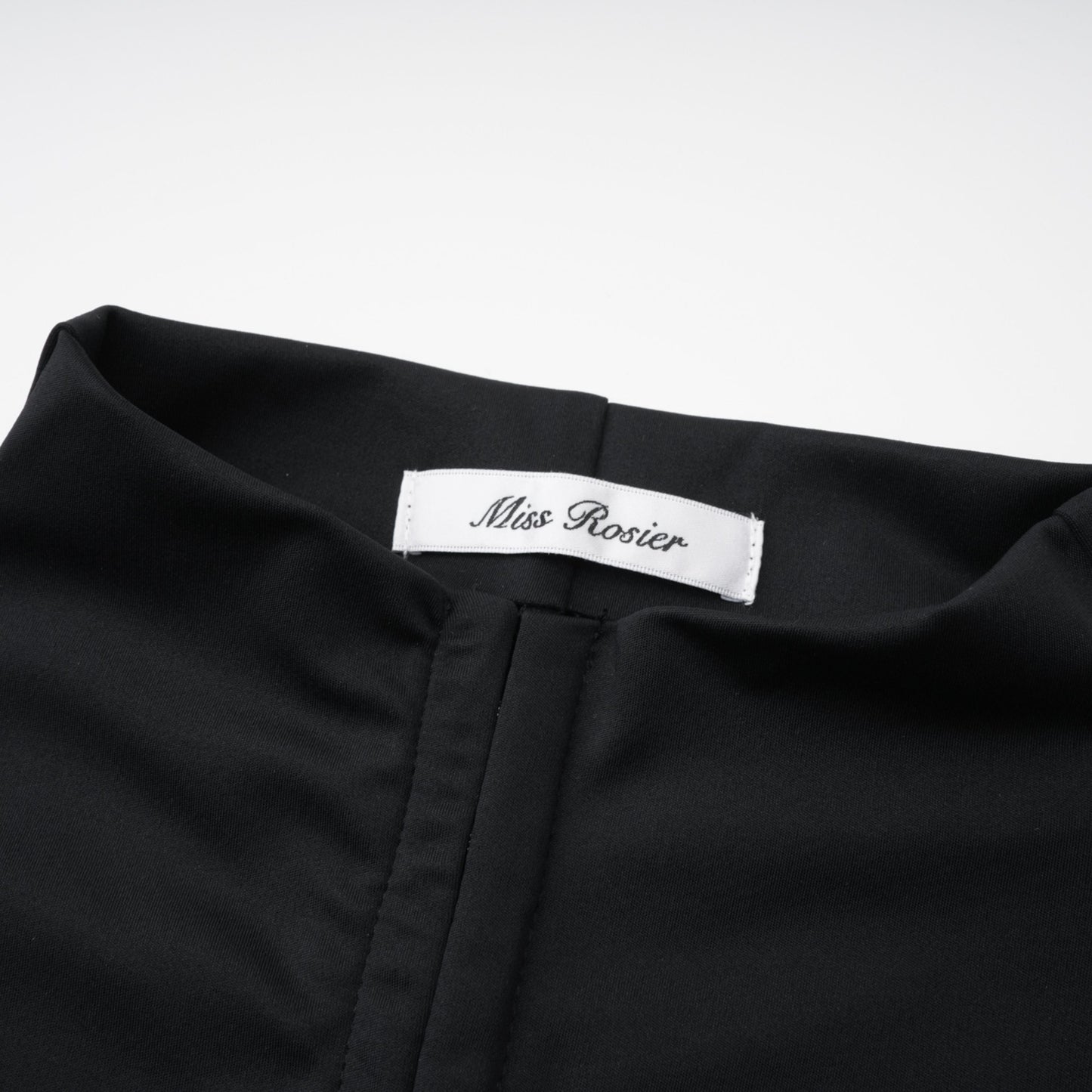 Vestido maxi negro con escote en ojo de cerradura