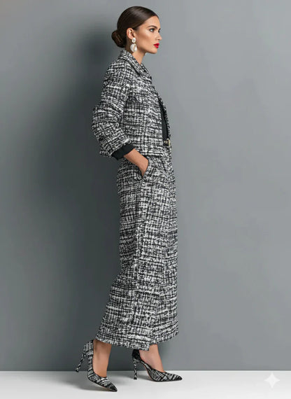 Conjunto elegante de chaqueta y pantalón
