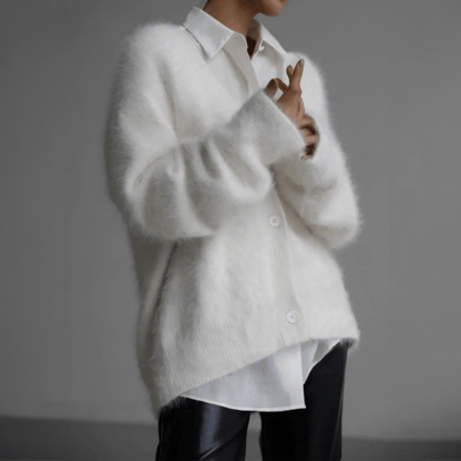 Chaqueta de punto suave y moderna