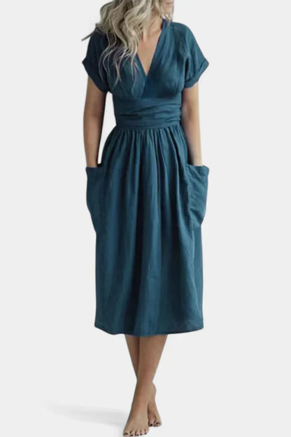 Elegante vestido con escote en V