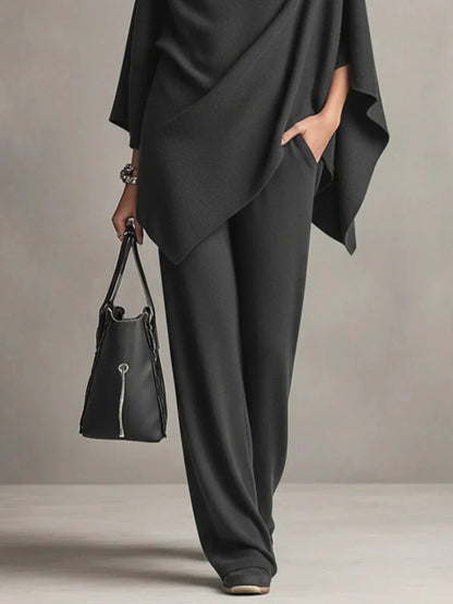 Juana – Conjunto elegante con poncho drapeado y pantalón