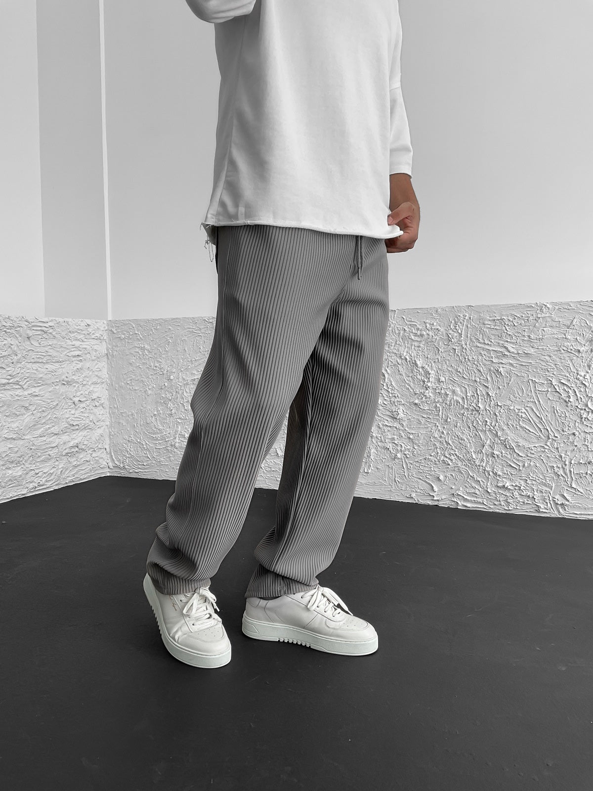 Pantalón acanalado relajado