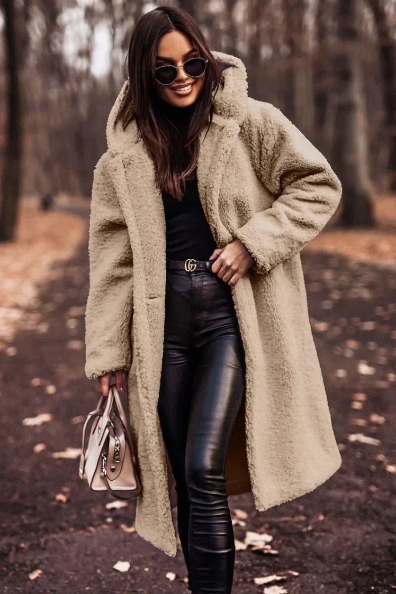 Chaqueta de invierno cómoda para mujer con capucha