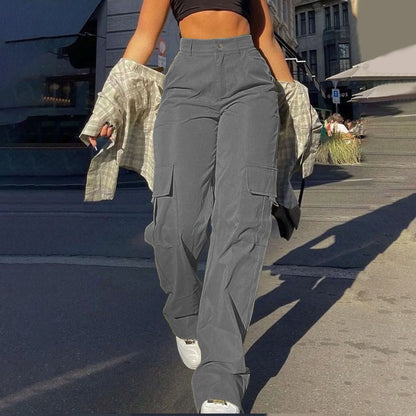 Pantalones estilo cargo con bolsillos