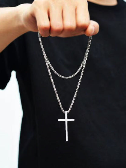 Collar con colgante de cruz