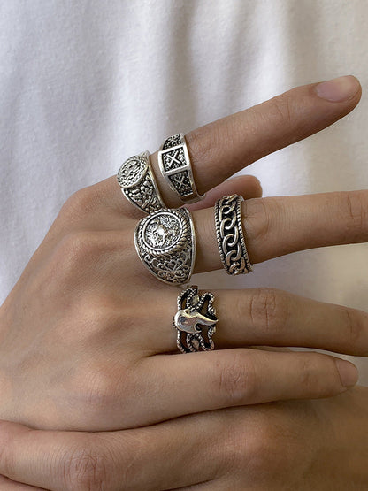 Conjunto 5 anillos con diseño totem