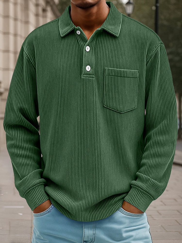 Camisa polo de pana con diseño atemporal