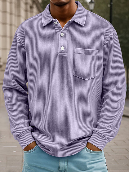 Camisa polo de pana con diseño atemporal