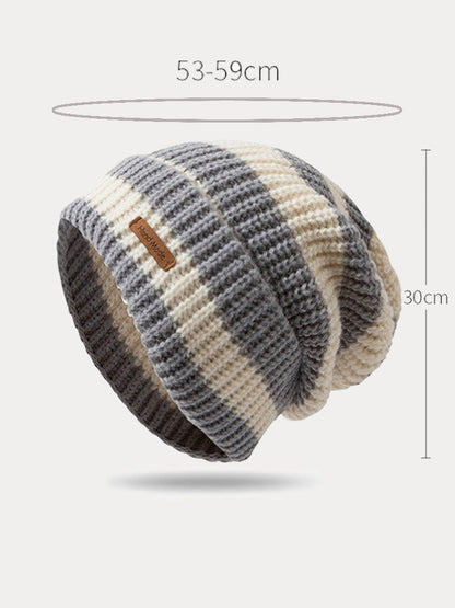 Gorro de punto a rayas cómodo y apilable