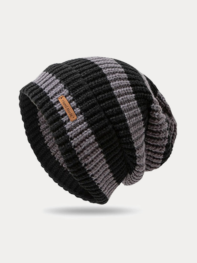 Gorro de punto a rayas cómodo y apilable