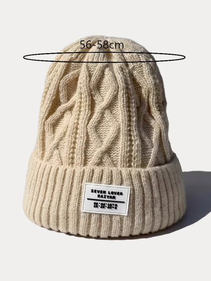 Gorro de punto y etiqueta elegante