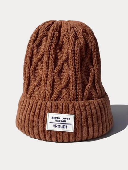 Gorro de punto y etiqueta elegante