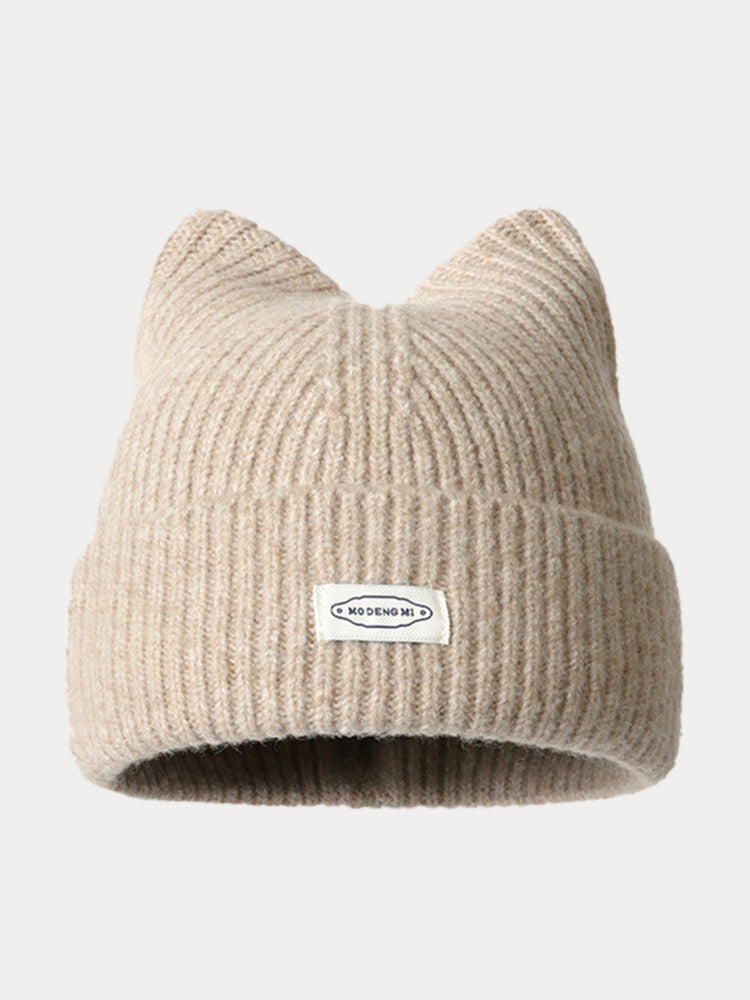 Gorro de peluche a la moda