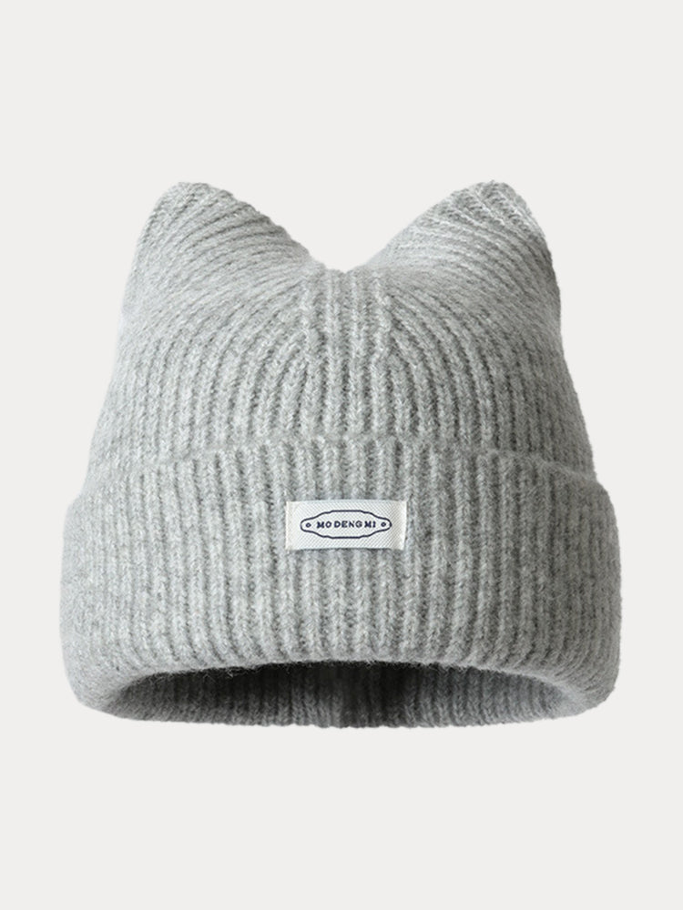 Gorro de peluche a la moda