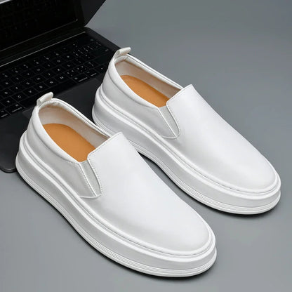 Zapatillas de piel