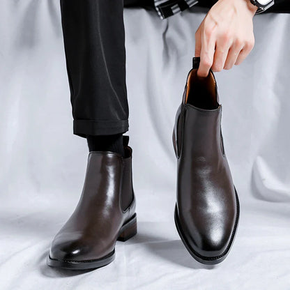 Botas Chelsea de estilo británico