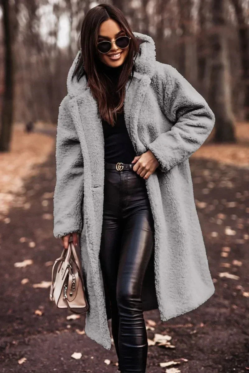 Chaqueta de invierno cómoda para mujer con capucha