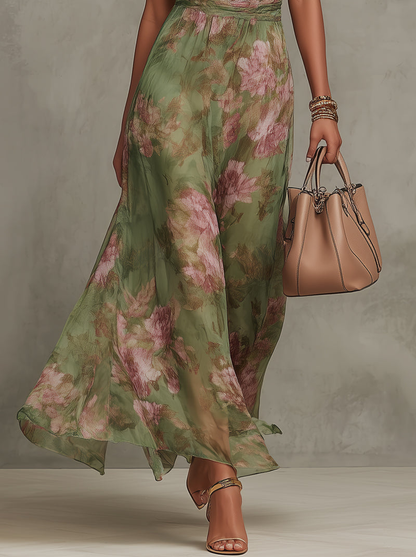 Serena ∙ Vestido largo verde con estampado de flores en chiffon y escote americano