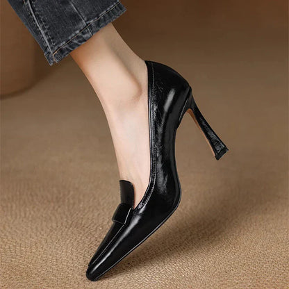 Tacones de aguja con acabado brillante