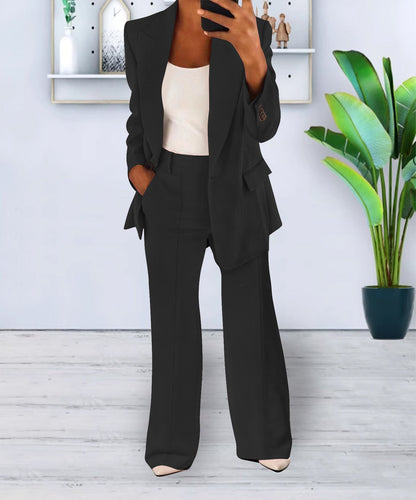 Conjunto chaqueta y pantalón