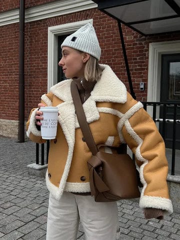 Chaqueta corta para mujer cálida con corte crop