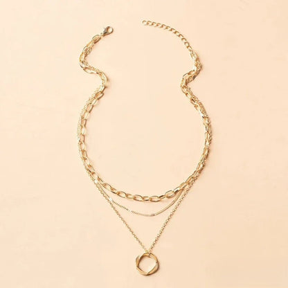 Collar en capas dorado de estilo retro