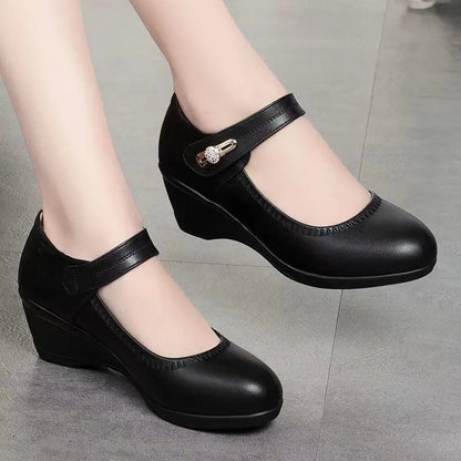 Zapatos de tacón con efecto cuero y suela blanda