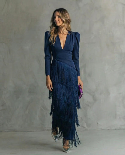 Alessia - Elegante vestido midi con mangas de flecos