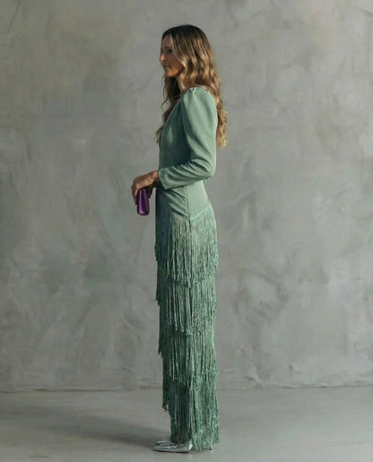 Alessia - Elegante vestido midi con mangas de flecos