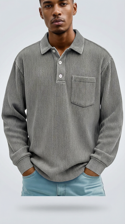 Camisa polo de pana con diseño atemporal