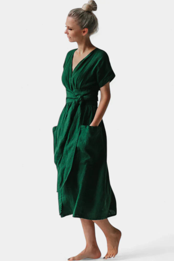 Elegante vestido con escote en V