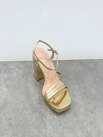 Sandal heel golden thin bands